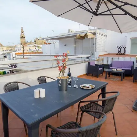 Rentalsevilla Luminoso Apartamento Con Terraza En La Maestranza *